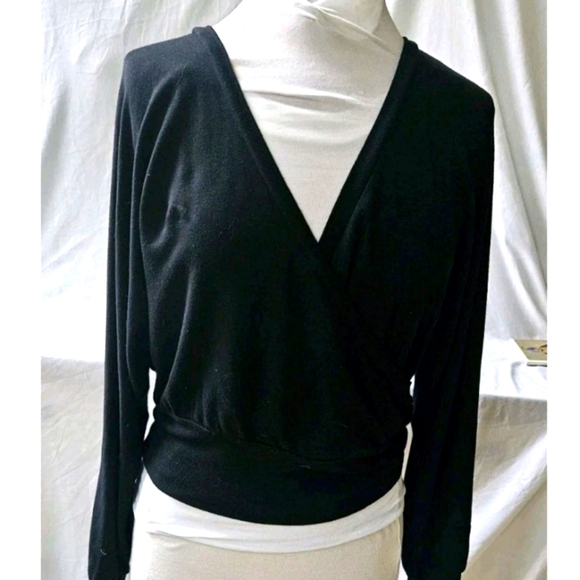 Express Surplice Faux Wrap Banded Waist Fleece Top Flattering Fit Black Wmns M - Picture 1 of 4